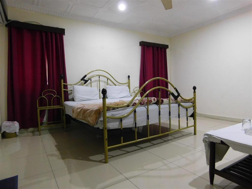 Hotel Humera Bahawalpur Eksteriør billede