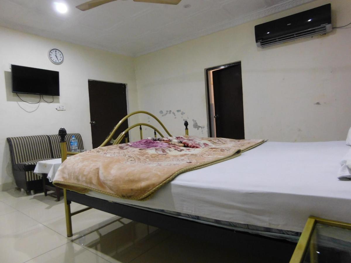 Hotel Humera Bahawalpur Eksteriør billede